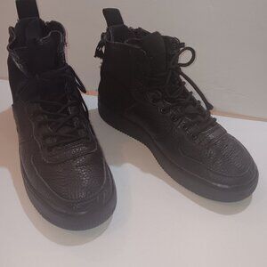 Big Boys Nike Air Force SF Mid- Black- Size 6.5
